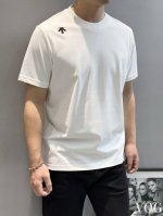 180 Descent*迪桑-特新品.25S新款男女同款！纯色系推荐！胸口经典标识.3D烫画设计.简单高级.质感极好舒适又透气.让人过目难忘！订制优质240G高