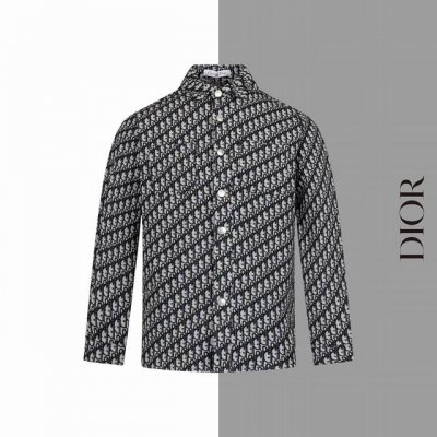 特价 码齐 不退换 款号 G147 迪奥提花暗纹满印牛仔外套 Dior 官网一致款式 面料：纯棉竹节棉纯棉精品斜纹牛仔面料 工艺：满印提花原版纽扣 配套：三标齐