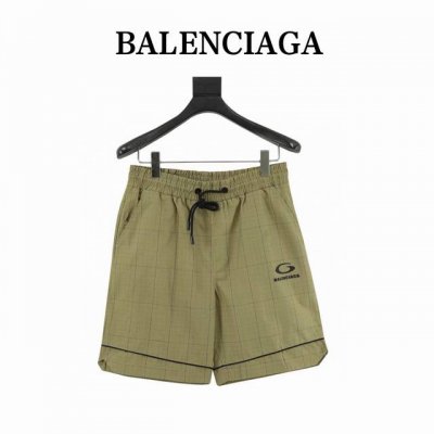 balenciaga 巴黎世家 格子字母刺绣短裤 面料采用定制梭织面料，订染颜色后整蚀毛处理，对照原版做丝滑超柔处理，布面肌理股线清晰明显，垂感一级棒，做工精致