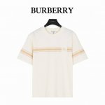 burberry 巴宝莉 25Ss 条纹印花战马刺绣短袖T恤 平织棉 T 恤衫，选用260G平织棉质面料打造+2X2配套螺纹， 区别于普通宽的面料克重，跟原版十