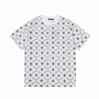隔天到 Louis Vuitton 路易威登 老花水彩满身印花 Logo标识精致升级 原版面料 官方同款 短袖T恤 同缸染面料 手感非常舒服 春夏最新版本 颜色