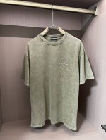 克罗心 2025春夏款 官网同步 面料采用纯棉精梳棉面料 做旧处理 上身效果宽松休闲 宽松版型 日常衣橱必备单品 男女同款 3 尺码 S-Xl