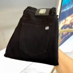 Low罗意威 25S春夏新款时尚水洗黑牛仔裤 男士后口袋3D品牌字母刺绣徽标修身直筒牛仔长裤 此款裤装精选客供进口顶级95%棉5%氨纶日制混纺牛仔面料制作而成