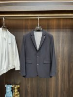 主推 Zegna Ss早春最新款杰尼亚西装休闲外套 高端品质、版型面料五金都是专柜1:1定制，提花工艺搭配透气舒适合成面料，上身帅气有型，一点不拘束、上身超级舒
