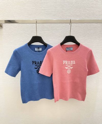 p家 早春新款 圆领撞色字母针织短袖 颜色：粉色 蓝色 尺码：36.38.40