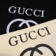 古驰Gucci 经典款双G大Logo短袖 穿上就是舒适自在 减龄又显瘦的存在，慵懒而随性，结合干净简单的色系就特别耐看，适合日常穿着～复古标识 显得格外耀眼。