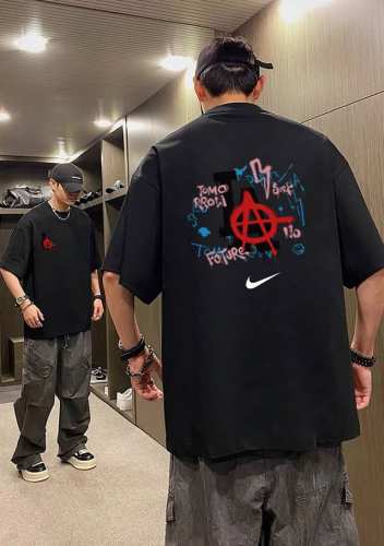 260G重磅纯棉 Nike 耐克 La 涂鸦个性 彩色Logo 短袖T恤 男女同款 半袖 情侣款 面料工艺： 1.260G重磅纯棉，100%棉，恰到好处的克重，