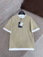 prad* 25Ss春夏新款 三角标撞色假两件短袖T恤丨独家Yb开发 高版出品 Ovsize版型 极简 细节到位 低调且有品 左胸前双层贴布的三角徽章 低调但高