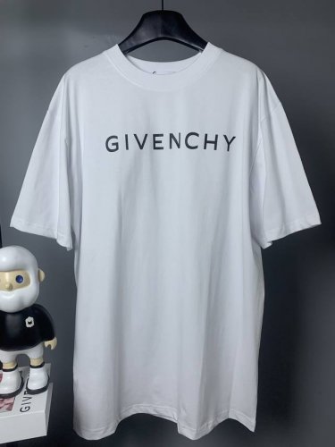 Givenchy*纪梵希 Givenchy*纪梵希经典字母印花短袖T恤 -定制260克32支全棉双纱紧密爽滑面料 布面干净 布纹清晰 手感非常细腻扎实 更加力挺