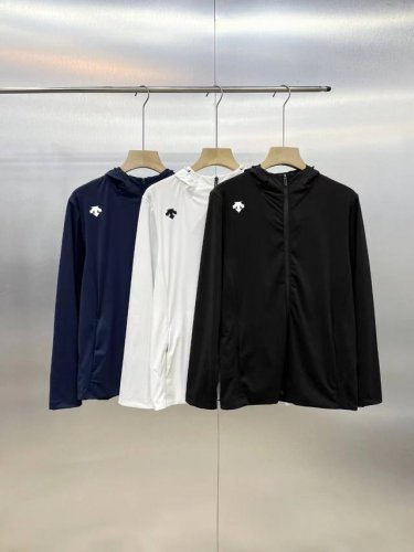 上新！200 独家推荐！官网一比一复刻 descente-迪桑特2024最新款迪桑特爆款连帽防晒衣皮肤衣 专柜同款四面弹皮肤衣男女同款 】 采用经典Upf四十