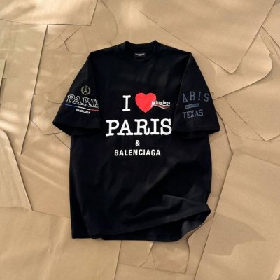 Balenciaga 2025Ss新款短袖T恤 男女同款 前面后面左右袖I Loveparis&Balenciaxx艺术印花短袖T恤。克重260克，布面干净，布