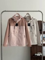 210 户外行动不能少！Kolon Sport可隆女士户外防风夹克外套！官网售价￥2860！品相完美！原厂大货出完剩余的一批，因为料子都是客供的出完这批比较难补