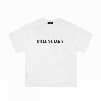 Balenciaga 巴黎世家 Ss24官网限定前后模糊字母印花短袖T恤 原版面料开发，官方专柜同款！ 螺纹定织定染无色差！采用通肩拉条工艺，百洗不变形！ 采用