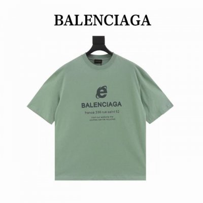 balenciag 巴黎世家 字母印花圆领短袖 当代码美学跃上高定衣橱 Balenciaga Epoch Tee 的数字诗意 在数据洪流与复古情结碰撞的临界点