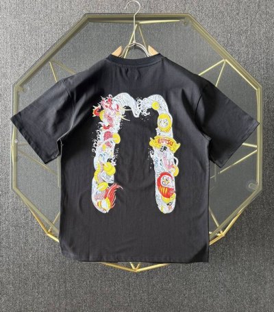 顶级版本Evisu 福神蛇年限定大M印花T恤 25Ss夏季新品，进口机器印花，色彩鲜明，颜色正，不脱落，不开胶，采用环保颜料，无甲醛，无异味，领口订制织带包边包