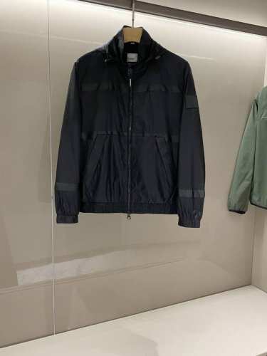 p390 巴宝莉 2025早春经典夹克外套，都市时尚休闲款！面料超软面料帅酷爆款夹克外套。时尚都市百搭款款，上身透气而且时尚靓丽，特供面料都是英国进口的聚酯纤维