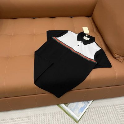 高版本polo系列 Gucci古驰 基础百搭polo衫系列 男女同款 260克纯棉珠地料子 这款高颜值polo衫女生穿上都好看 回头率满满 感觉直接拿捏住 这件