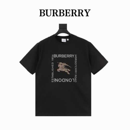 burberry巴宝莉 Bbr 25Ss 方块字母金色战马印花短袖T恤 轻奢主义 男女日常通勤穿搭必备单品 正确版本 随意对比 详细特征 260克 % 纯棉双纱