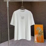 Loewe* 罗意威* 2025新款短袖T恤 字母 Logo 发泡印花 颜色：黑色 白色 码数：S M L Xl