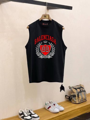 直 品牌 Balenciaga 巴黎世家 2025夏季新品背心T袖 经典简约款式 任何人都可以轻松驾驶 进口定制丝光棉面料 手软舒适有型 吸汗透气 ，胸前经典品