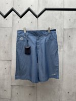 louis Vuitton 路易威登 25Ss新款短袖短裤 regatta 图案描摹繁华港口之景 与当季航游主题巧妙呼应 精致刺绣于棉质青年布勾勒海上漂泊的小船