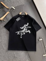 Arc 2025Ss秋冬最新款圆领时尚短袖T恤，官网同步，专柜纯棉面料！贴肤舒适，耐看又好穿，经典简约Logo设计，原厂工艺一丝不苟，型男必备单品 码数S-Xx
