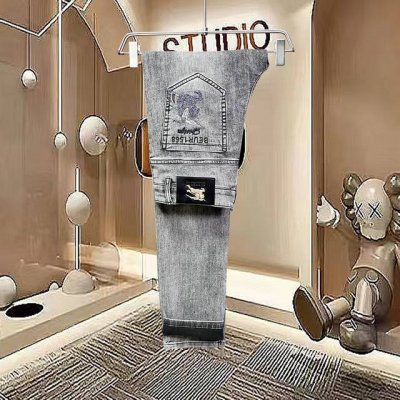 主推.长期有货 巴宝莉 高品质 2025春夏官网高端新品原单少数帅爆牛仔裤，百分百原单 百搭神器！今年最新流行的风格设计款式，采用进口棉花制作成的单宁布，上身舒