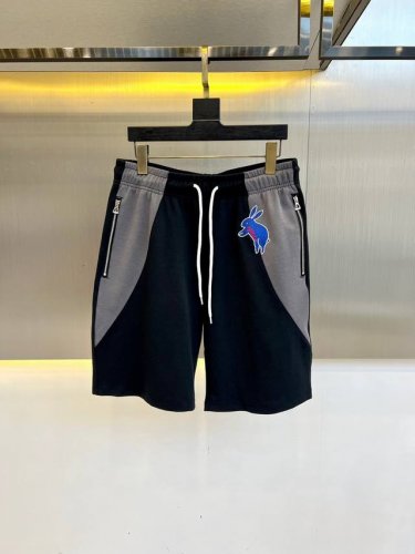 Gucc古驰、2025春夏款最新品订单休闲短裤！全品相！网红款！边侧织带拼色设计！上身舒适透气，不僵硬，整体有着丰富的立体感，品质出口订单，定制专属100%纯棉