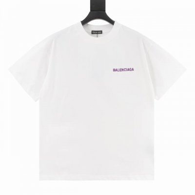 Balenciaga 巴黎世家 25Ss 前后立体刺绣Logo短袖T恤 面料：厚重260G新疆长绒棉面料 工艺：采用进口亚光线绣花 全套辅料定制 打样包括调整细