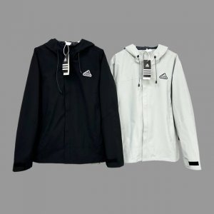 刺绣Adidas 阿迪三角标Logo，经典款户外运动冲锋衣夹克2025年春季新款外套男女情侣同款简单清爽，上身效果超级好看，三防面料。防风，防水，防污，冲锋衣外