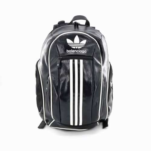 Balenciaga 巴黎世家 X Adidas 阿迪达斯联名款双肩背包 黑拼白 Balenciaga巴黎世家Xadidas阿迪达斯重磅联名款压印徽标拉链双肩包