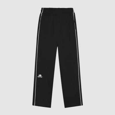 外套：8212# 裤子：8201# 2025Balenciaga 22Ss运动系列 最高版本，3D Sports运动长裤。 活性环保细毛圈纯棉卫衣面，320G双