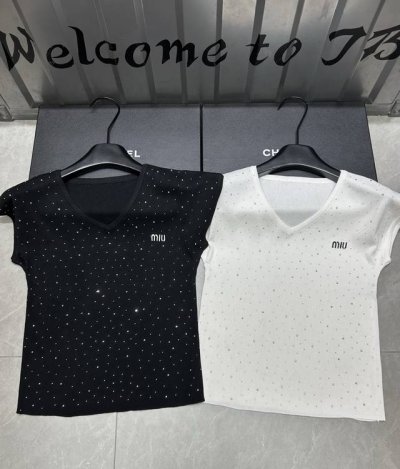 新品上线 款号:28889# #Niu烫钻短袖实拍图