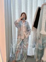 款号D25031167 Zimmerma*N 兹默曼澳洲品牌 高端定制光滑丝缎面料晕染时尚印花两件套装！宽松版系扣翻领P衬衣抽绳松紧腰宽松阔腿裤长裤！1.2.3