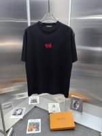 巴黎 Blcg 刺绣顶级版本 区别通货 全年不下架，放心出售 款式：短袖T恤 面料：300克重双纱100%棉 罗纹：320克重索络纳1*1潮牌 工艺：刺绣工艺L