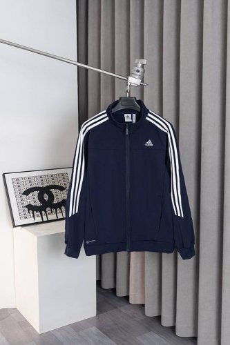 款号：He086 Adidas-阿迪秋季Qq糖同款立领外套 面料采用专柜同步定色定染面料，上身舒适，袖子拼接Ad经典三道杠，胸前Ad小标刺绣，针数饱满，定制专柜