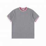 moncler 蒙口 日本限定小标华夫格短袖 全新美学灵感趣味设计,渠道性质精品。让整体造型设计更加优雅时尚，今夏最火系列，无数明星潮人追捧。裁剪工艺细节处理工