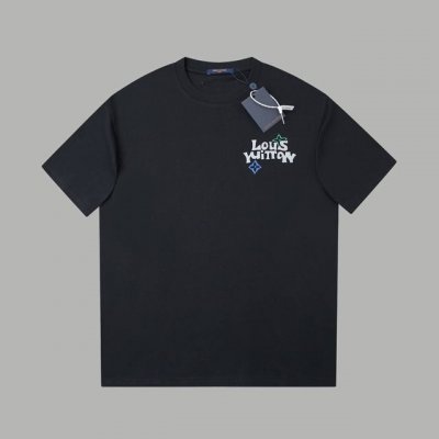 LV 25Ss早春新款 数码直喷印花短袖 轻奢主义 男女日常通勤穿搭必备单品 正确版本 欢迎对比 详细特征 320克 % 纯棉双纱汗布面料 同缸定染特种加粗32