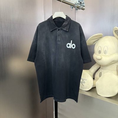 Alo 高定款做旧水洗工艺，Os版型真的很迷人 新品版型都做到极致，实穿度很高，随意搭都Nice 采用26支双纱双层加密320克精品水洗面料 进口针织针梳棉进行