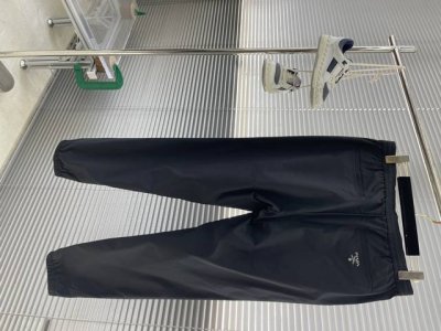 prad 2025春夏系列休闲长裤 尺码： M-4Xl 版型： 直筒休闲裤 工艺：后幅口袋做烧花工艺 简约大方