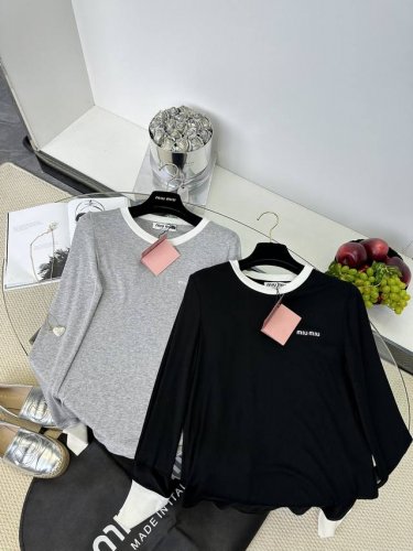 25Ss 这款防晒式的轻薄打底衫 撞色的叠穿设计真的很缪1 Size S M L
