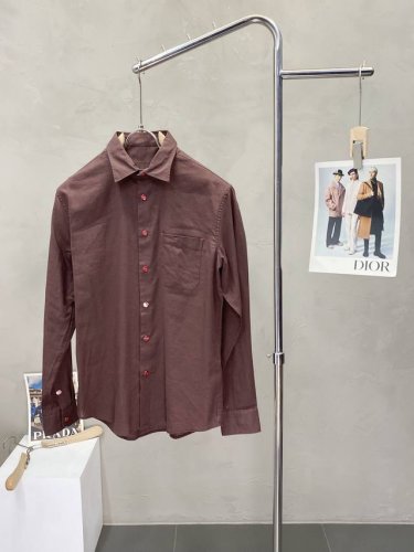 Kiton独家专供新款原单男士休闲春夏衬衫 高端定制 高端版本 时尚百搭爆款进口亚麻面料 手感超柔软细腻 穿着亲肤舒适 高端精品 代工厂p精细做工 上身非常赞