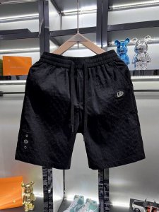 直 品牌 Dior迪奥 2025Ss夏季新款 原单专柜休闲短裤 奢华经典品牌原版Logo配饰 专柜热销款 身穿着非常舒适 低调不失奢华 穿出去非常有档次 裤型款