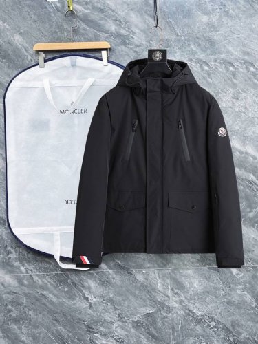 开冬爆款， P650 蒙口 三标齐全 2025Ss冬季新款羽绒服外套，全部采用澳洲进口90绒，绝对市面最好的羽绒服！秀场新品品相非常完美，舒适保暖，色泽饱满诱人