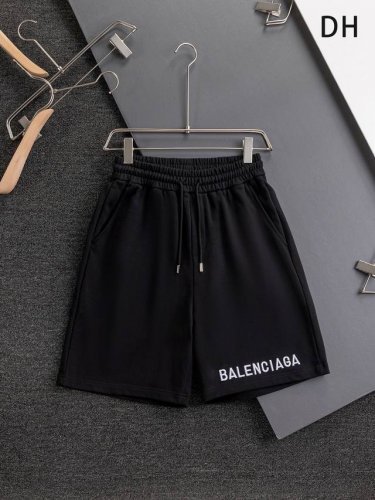 Balenciaga 巴黎世家 微宽版型S-Xl 巴黎世家 25Ss专柜同步专柜上架 前幅裤边简约字母刺绣 Logo 后开袋重工艺 男女同款 官网同步 专柜高弹