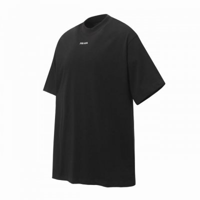 prada 普拉达基础课字母Logo印花短袖T桖 采用直喷进口机器印花 辅料均开磨定制 正确配置 黑色2025普拉达正品包装 280克定制定染双纱棉 版型大 宽