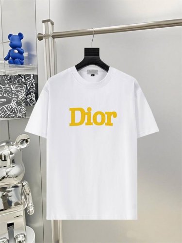 Dior 迪奥25Ss新款短袖 最高版本重工艺印花经典Logo图案 高标准定制 上身非常有型 客供进口高档280克纯棉面料质感非常细腻 细节工艺精湛考究 塑造性