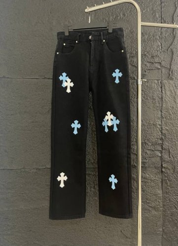 元，高端， 款号：X035黑蓝 这是Chrome Hearts 克罗心Ch城市限定系列中代表洛杉矶风格的一款神裤. 复杂工艺 这款裤子制作工艺极其复杂，需先成品