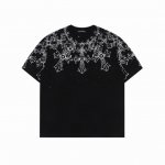 chrome Hearts 克罗心 25Ss 渐变斑驳十字架印花短袖 面料采用280克重精梳棉，定制32支1*1螺纹，成衣两遍水洗处理，面料舒适亲肤无异感，定制