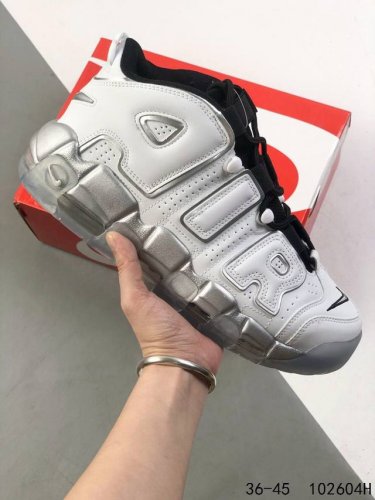 耐克 Nike Air More Uptempo皮蓬全掌气垫篮球鞋 皮蓬 Air More Uptempo绝对是耐克篮球鞋历史上最耀眼的里程碑之一 耐克一直以来